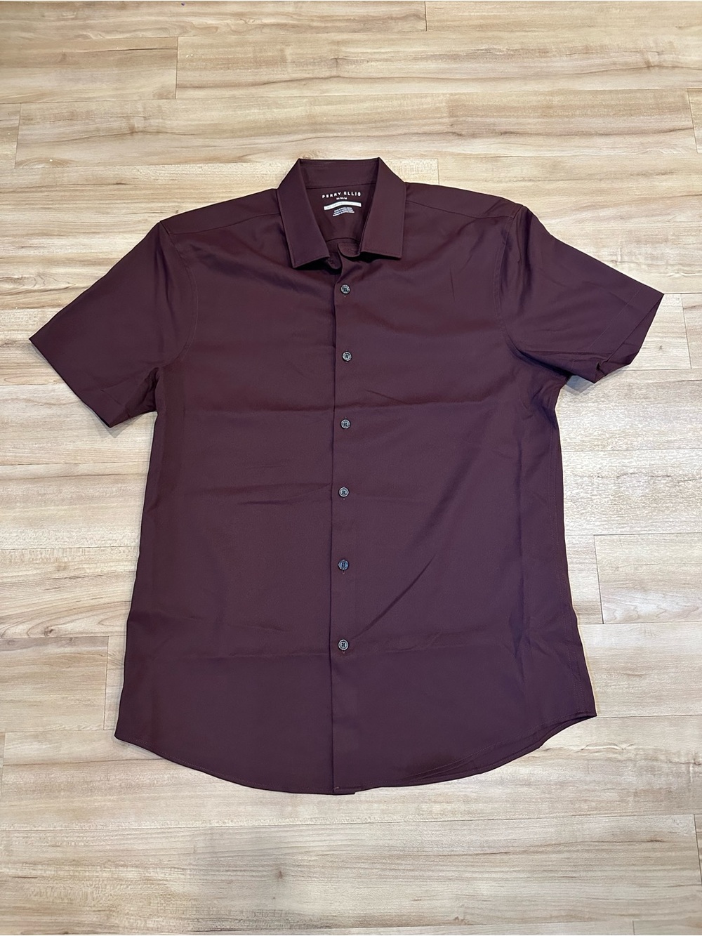 Perry Ellis Slim Fit Button Down Shirt Size Medium